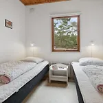 Sanela - 25m From The Sea By Interhome *