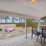 Sanela - 25m From The Sea By Interhome *